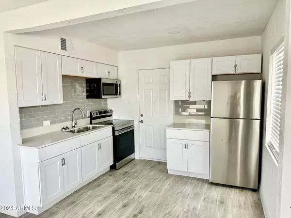 Phoenix, AZ 85015,6808 N 23RD Avenue #1