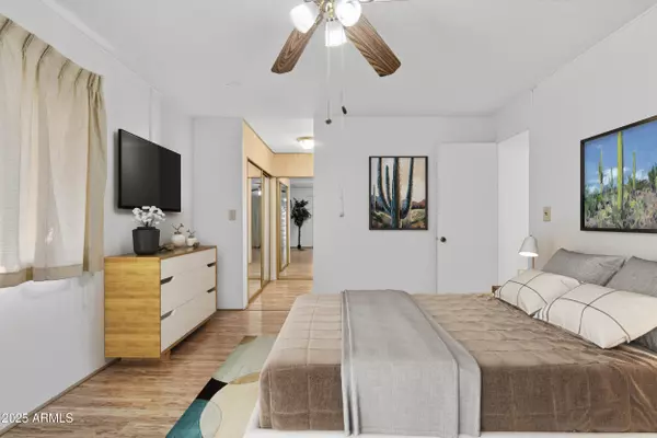 Mesa, AZ 85215,5807 E LEONORA Street