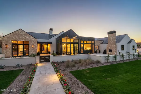 Phoenix, AZ 85018,4729 E ARCADIA Lane