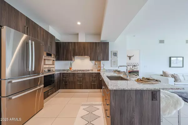 Scottsdale, AZ 85254,7180 E KIERLAND Boulevard #217