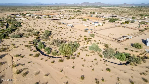 Surprise, AZ 85387,18044 W PEAK VIEW Road #metes & bounds