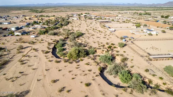 Surprise, AZ 85387,18044 W PEAK VIEW Road #metes & bounds