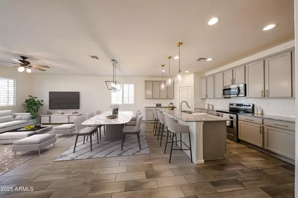 Surprise, AZ 85387,14364 W DESERT HOLLOW Drive