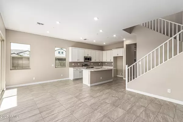 Mesa, AZ 85207,8913 E COVINA Street