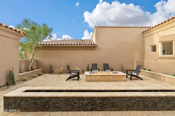 Scottsdale, AZ 85255,9280 E THOMPSON PEAK Parkway #25