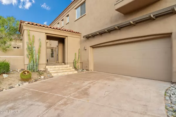 Scottsdale, AZ 85255,9280 E THOMPSON PEAK Parkway #25