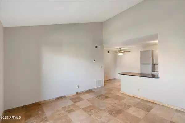 Mesa, AZ 85210,1942 S Emerson -- #238