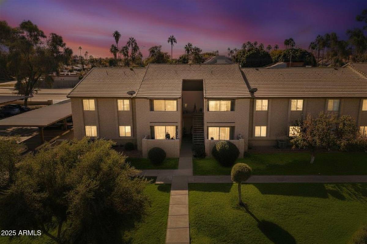 Mesa, AZ 85210,1942 S Emerson -- #238