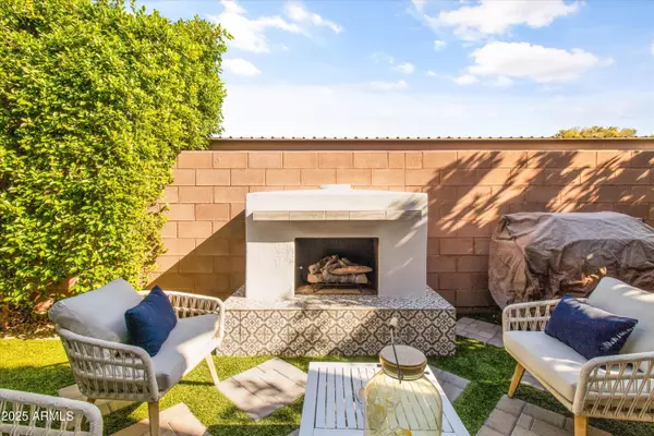 Scottsdale, AZ 85257,1063 N 70TH Way