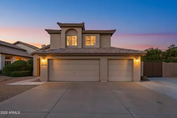 4714 E ROCKLEDGE Road, Phoenix, AZ 85044