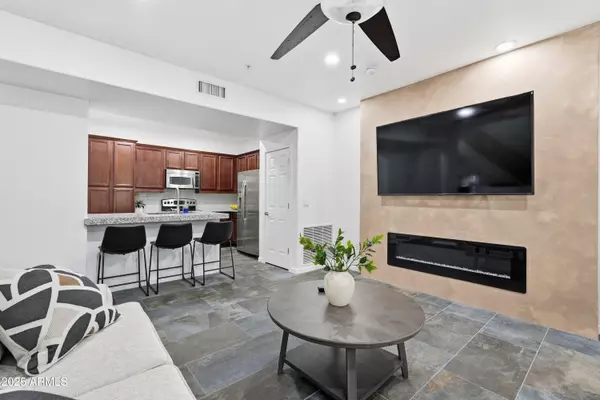 3935 E ROUGH RIDER Road #1140, Phoenix, AZ 85050