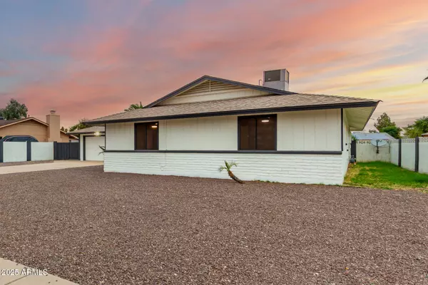 Phoenix, AZ 85029,3810 W YUCCA Street