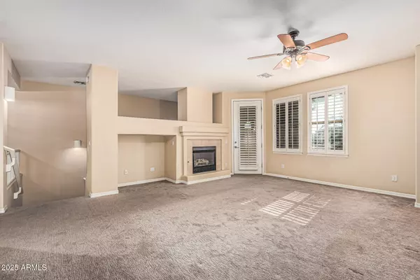 Scottsdale, AZ 85254,15221 N CLUBGATE Drive #2005