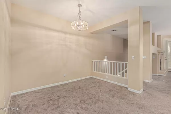 Scottsdale, AZ 85254,15221 N CLUBGATE Drive #2005