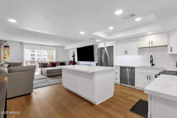 Scottsdale, AZ 85251,7920 E CAMELBACK Road #212