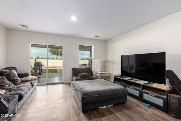 Casa Grande, AZ 85122,76 S NAPLES Lane