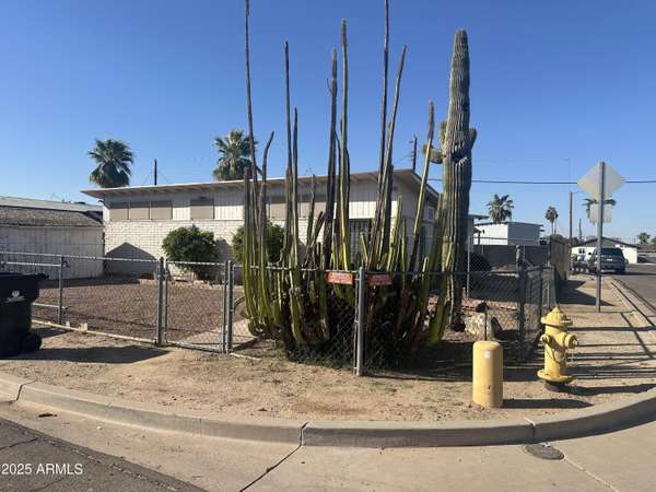 Phoenix, AZ 85042,6602 S 22ND Place