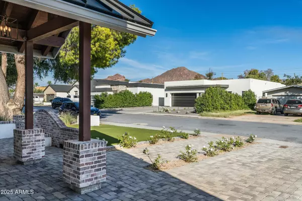 Phoenix, AZ 85018,4208 N 41st Place