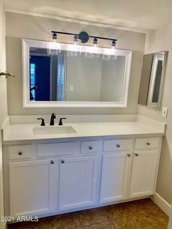 Phoenix, AZ 85016,2625 E INDIAN SCHOOL Road #101