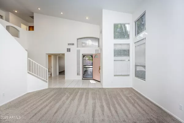 Phoenix, AZ 85032,3844 E KINGS Avenue