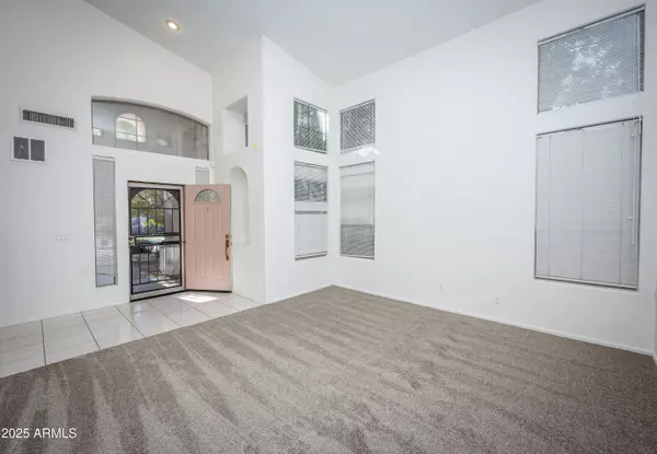 Phoenix, AZ 85032,3844 E KINGS Avenue