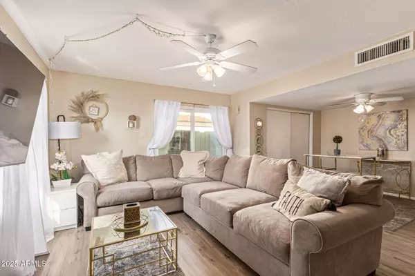 Glendale, AZ 85303,7775 W GLENN Drive #1