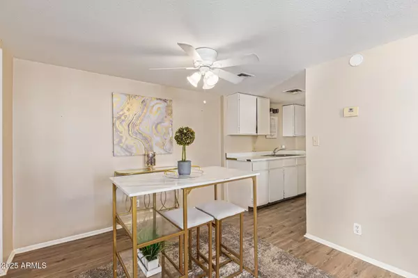 Glendale, AZ 85303,7775 W GLENN Drive #1