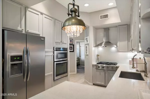 Scottsdale, AZ 85260,14450 N THOMPSON PEAK Parkway #125