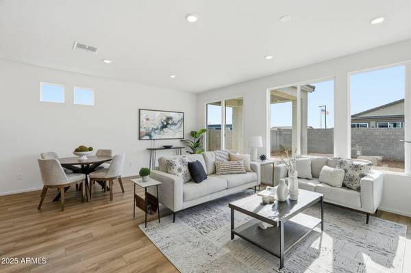 Surprise, AZ 85387,17945 W SAND HILLS Drive