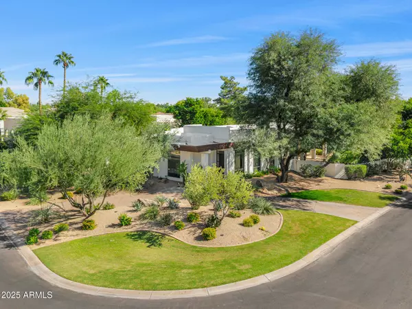 8487 N CANTA BELLO --, Paradise Valley, AZ 85253
