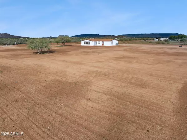 53531 W BUCK Drive, Maricopa, AZ 85139