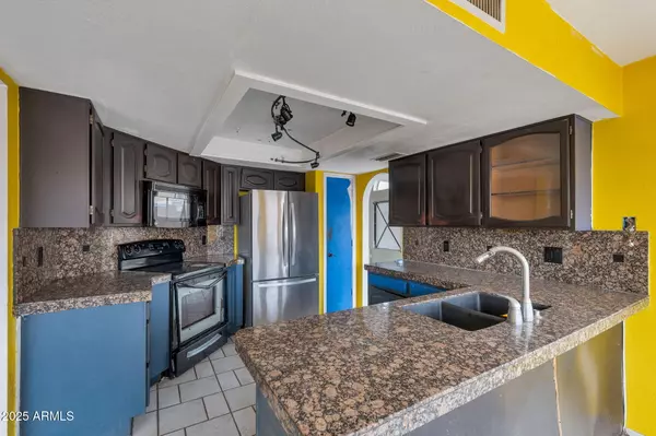 Phoenix, AZ 85048,4216 E AMBERWOOD Drive