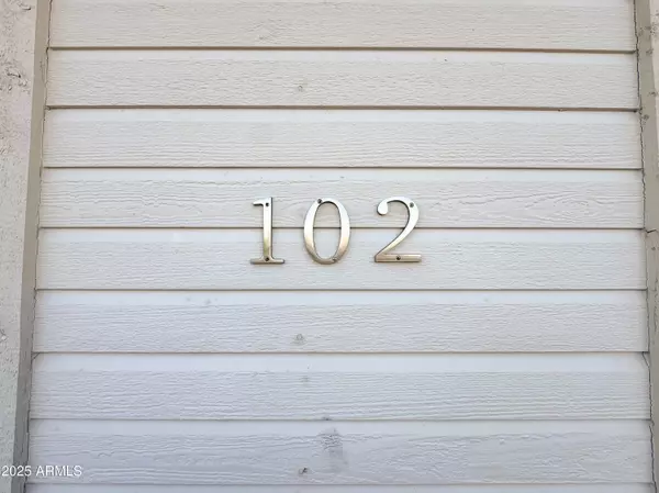 Mesa, AZ 85201,545 W 9TH Street #102