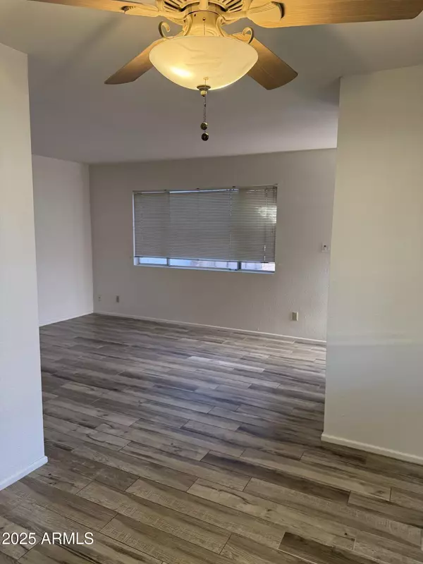 Tempe, AZ 85282,4809 S LA ROSA Drive #A