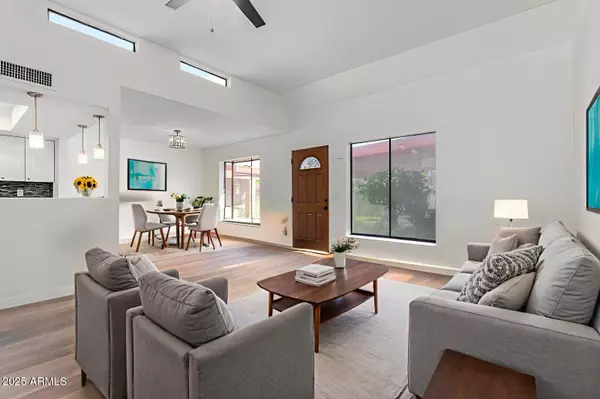 Phoenix, AZ 85015,5204 N 18TH Drive