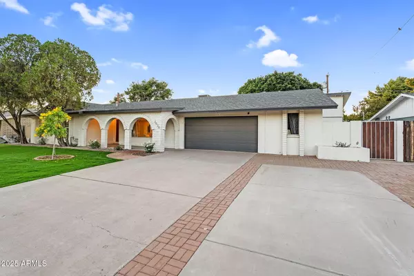 Phoenix, AZ 85020,7028 N 12TH Way