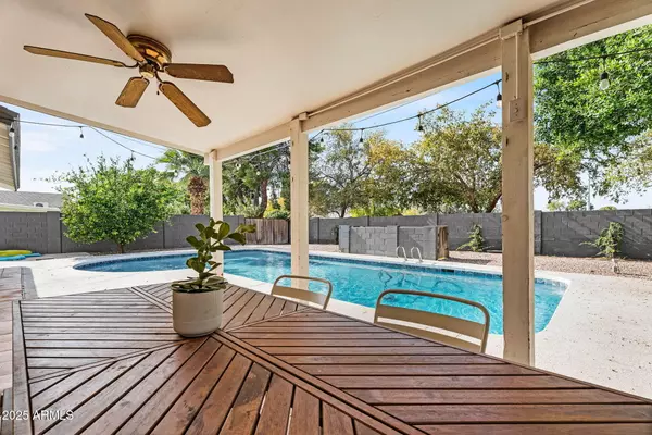 Phoenix, AZ 85020,7028 N 12TH Way