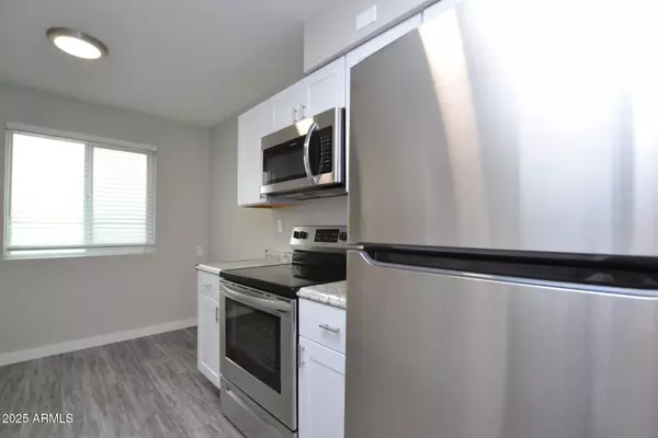 Phoenix, AZ 85015,2202 W Devonshire Avenue #3