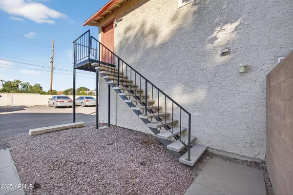 Mesa, AZ 85203,860 E BROWN Road #67