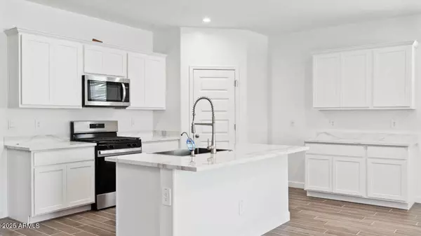 Apache Junction, AZ 85120,2304 W Sebring Avenue