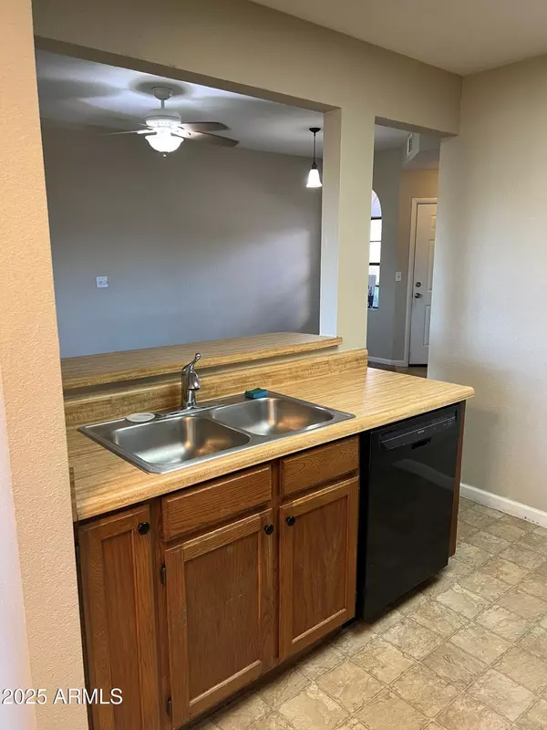 Mesa, AZ 85201,930 N MESA Drive #1006