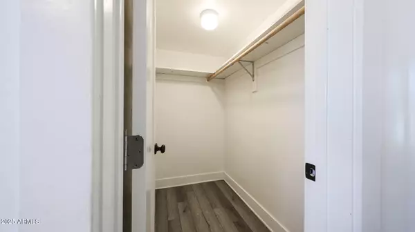 Phoenix, AZ 85014,1023 E MEADOWBROOK Avenue #1