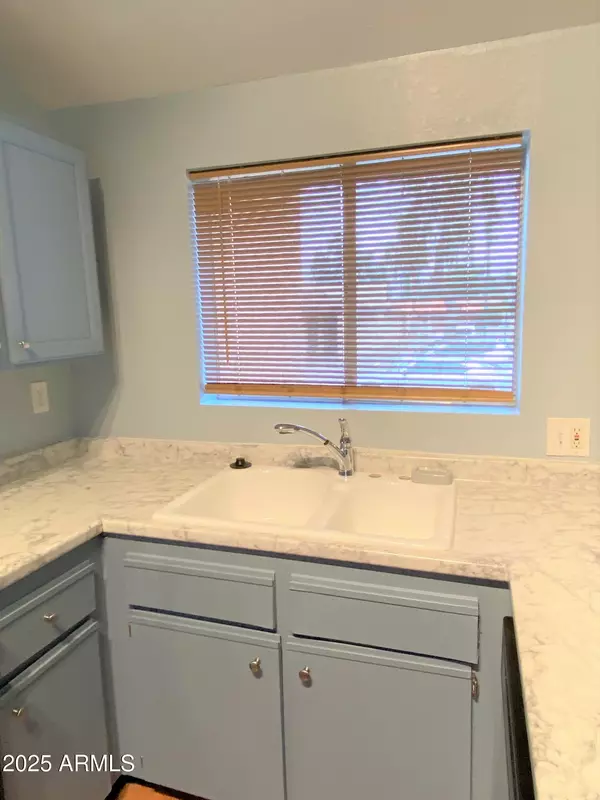 Phoenix, AZ 85051,3228 W GLENDALE Avenue W #146