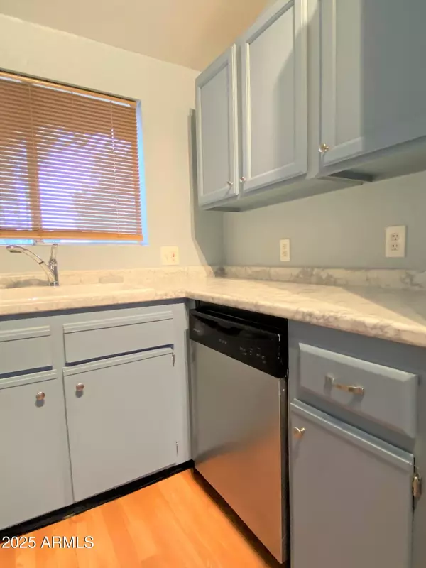 Phoenix, AZ 85051,3228 W GLENDALE Avenue W #146