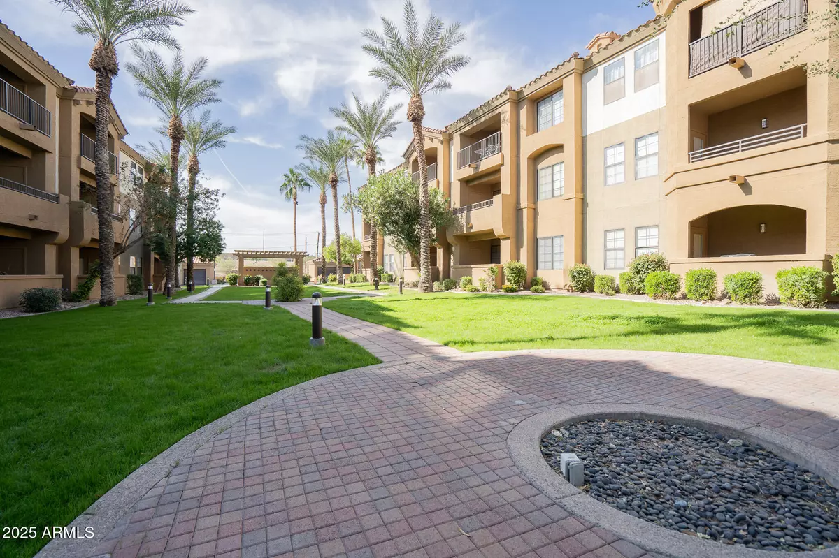 Phoenix, AZ 85008,5302 E VAN BUREN Street #1019