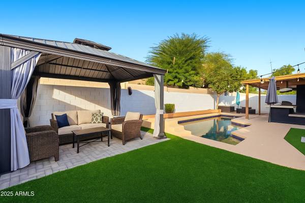 Glendale, AZ 85303,7916 W Rose Lane