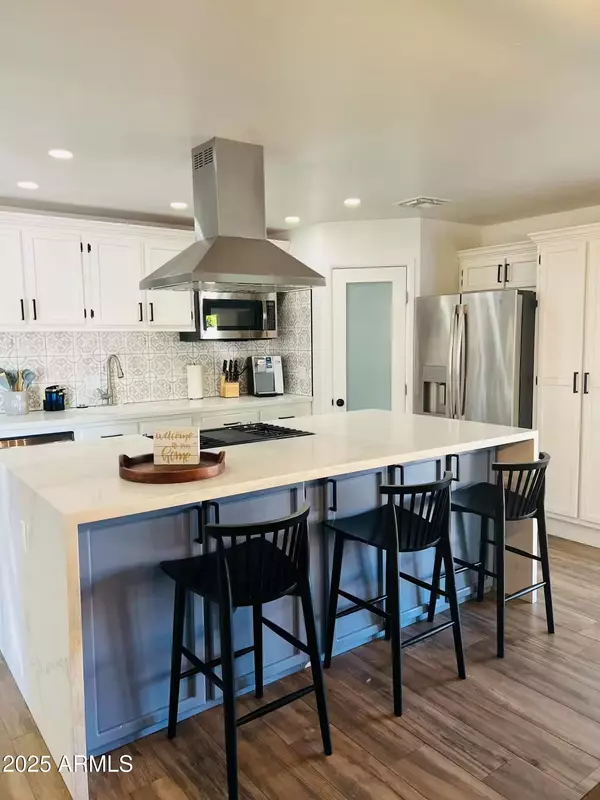 Scottsdale, AZ 85257,8602 E CAMBRIDGE Avenue