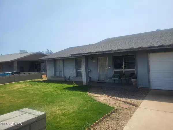 8719 W AVALON Drive, Phoenix, AZ 85037