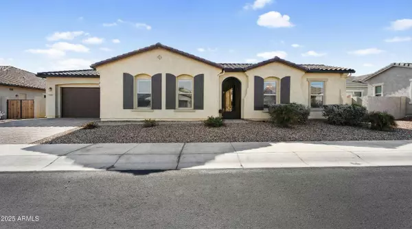 13769 W BLOSSOM Way, Litchfield Park, AZ 85340