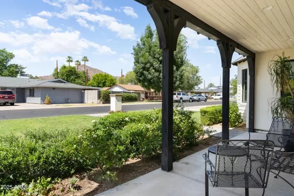 Phoenix, AZ 85018,4901 E AMELIA Avenue